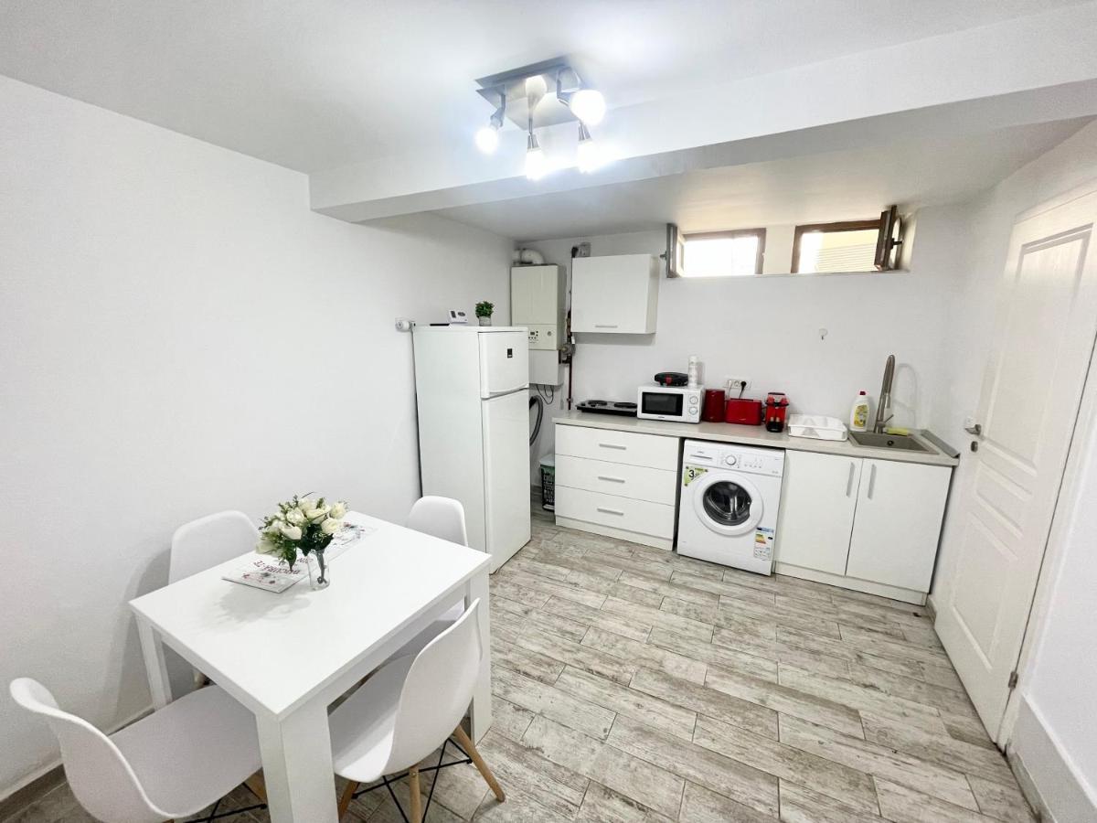 Temple 4 Apartment Букурещ Екстериор снимка